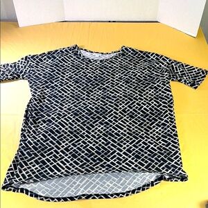 LuLaRoe Irma tunic, top, black and white Geometric pattern